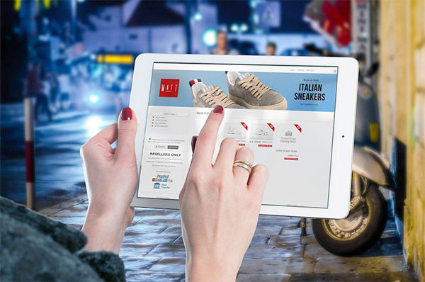 Piattaforma aziendale di Commercio Elettronico B2B professionale per abbigliamento, calzature, pelletteria, gioielli, accessori moda